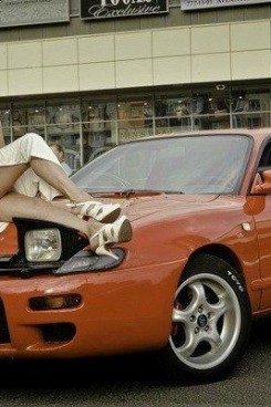 Автомобили и сучки | Голые девушки и авто